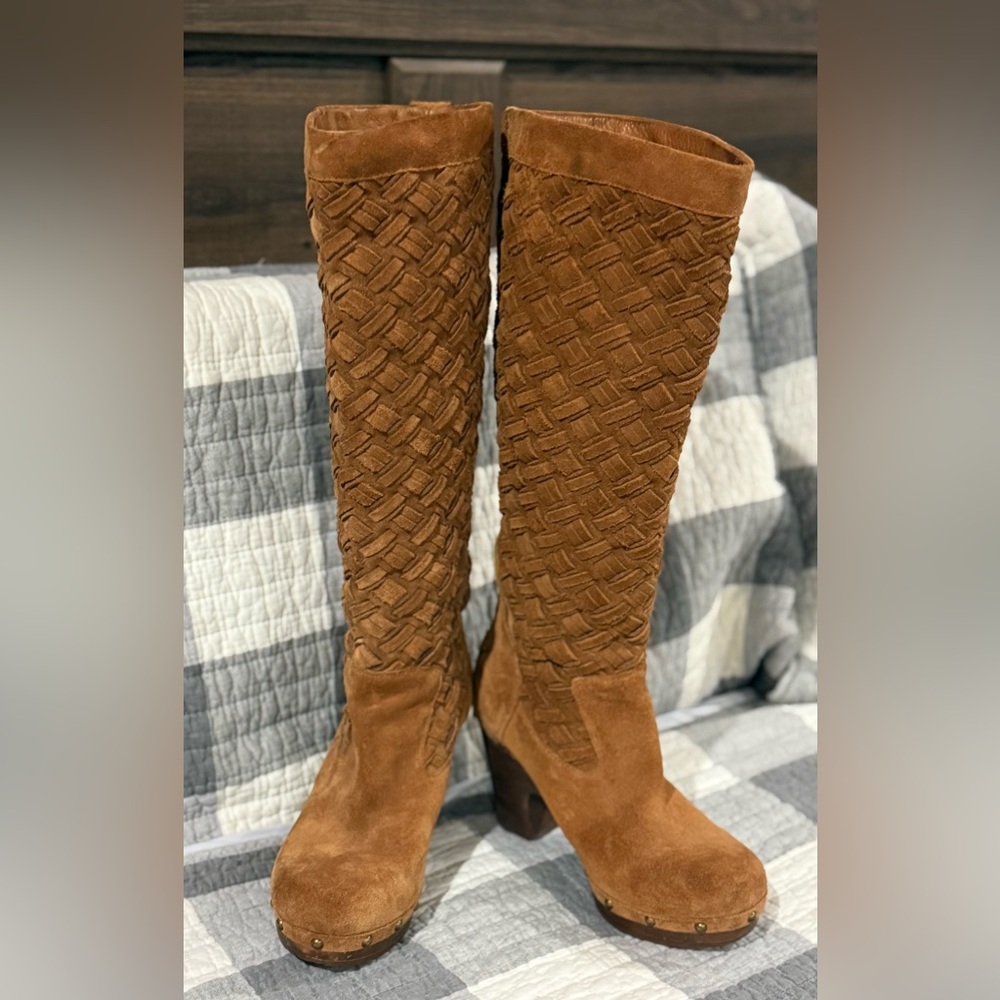 UGG Vintage- Retired Arroyo Chestnut Brown Suede Knee High Boots